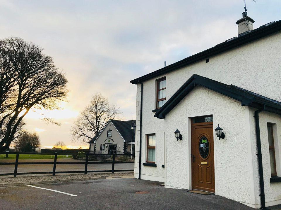 Clogher Valley Golf Club Fivemiletown Exteriör bild